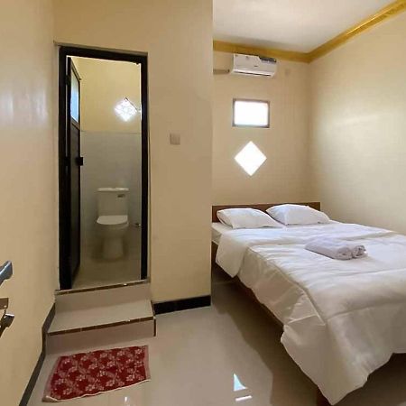 Palace Syariah Homestay Redpartner Banyuwangi  Luaran gambar