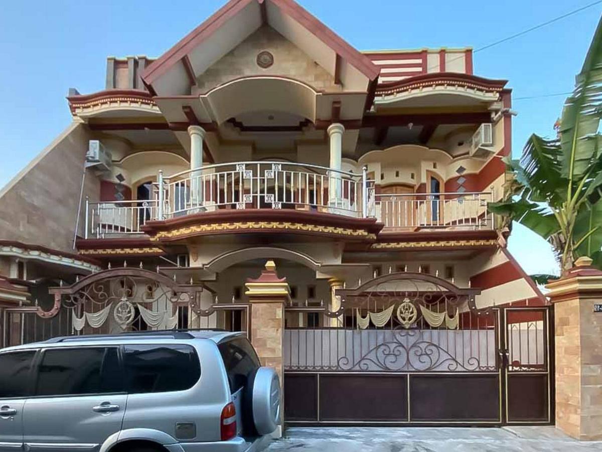 Palace Syariah Homestay Redpartner Banyuwangi  Luaran gambar