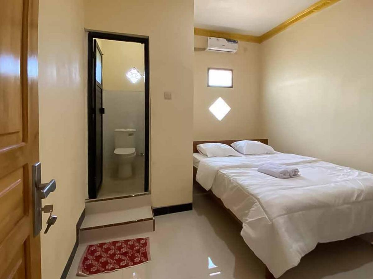 Palace Syariah Homestay Redpartner Banyuwangi  Luaran gambar